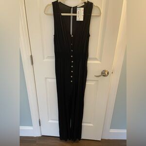 Women’s Black Sleeveless Jumpsuit. Sz. M NWT Rayon
